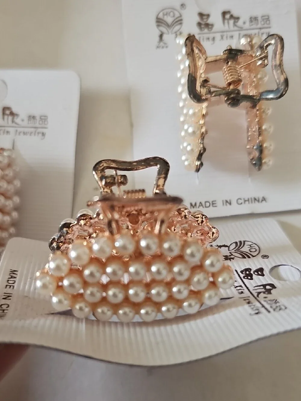 Pearl-Trim Gold Hair Claw Clip 3 Pcs.